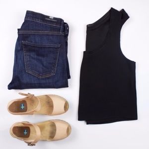 Aritzia Babaton Cropped Tank NWT